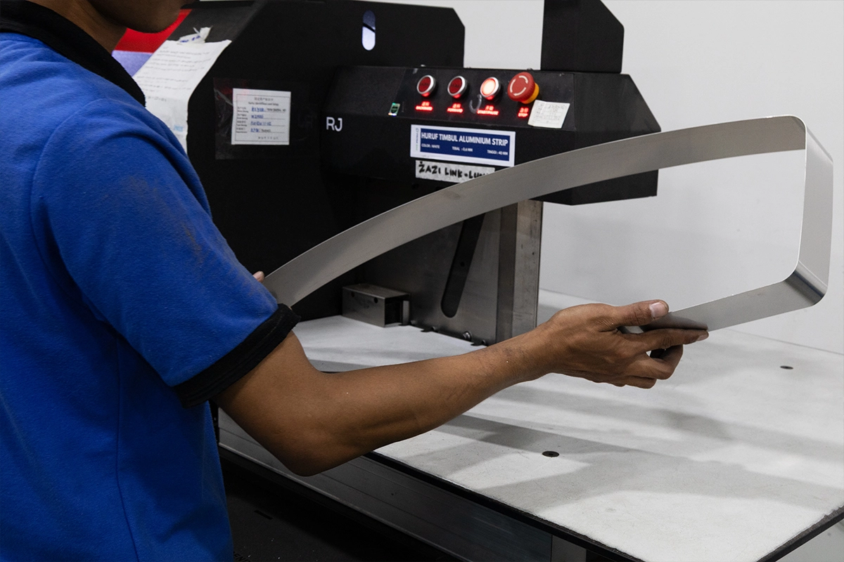 selecting metal materials for signage and branding display production