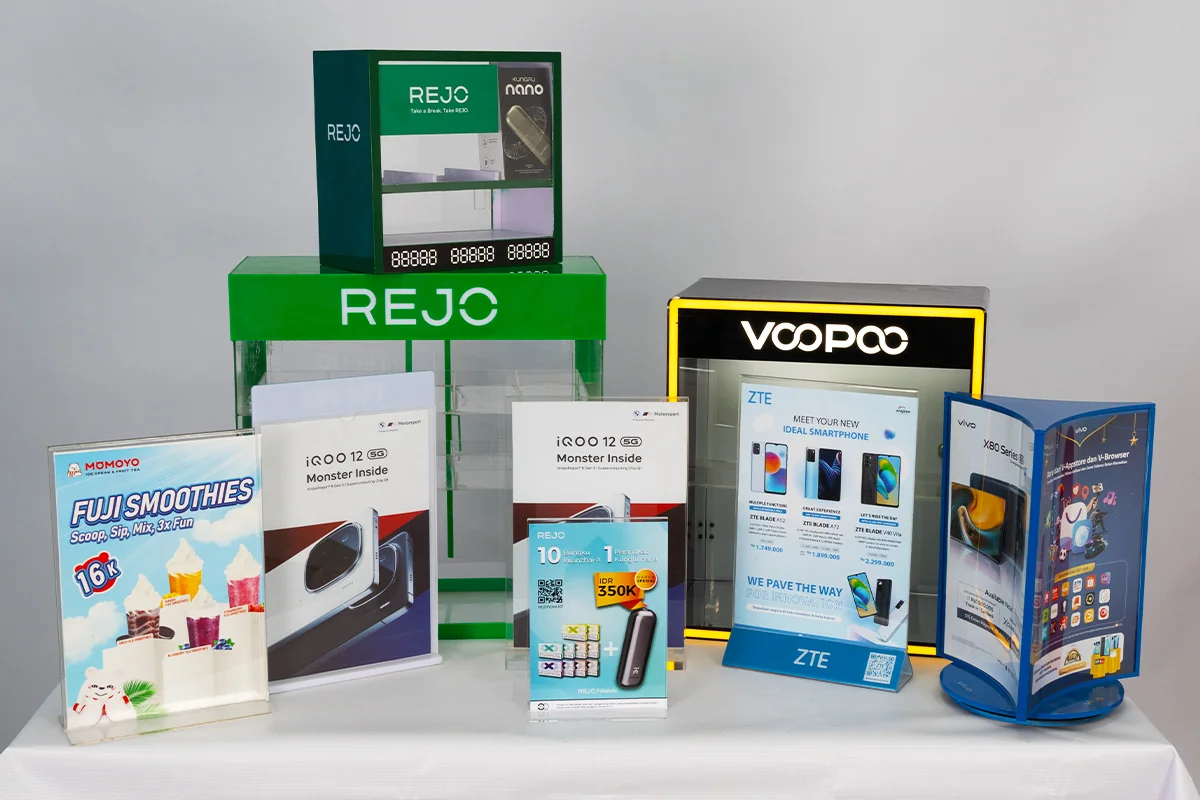 akrilik display box untuk display produk dan holder akrilik untuk display brosur promosi hasil produksi Ceres Display Art Indonesia
