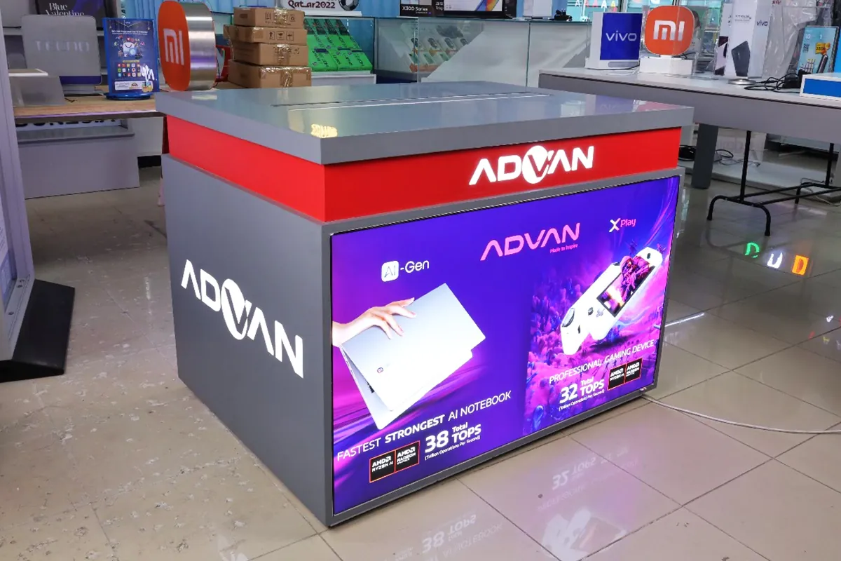 vendor pembuatan display showcase meja demo hp elektronik experience desk laptop custom produk Ceres Display Art Indonesia