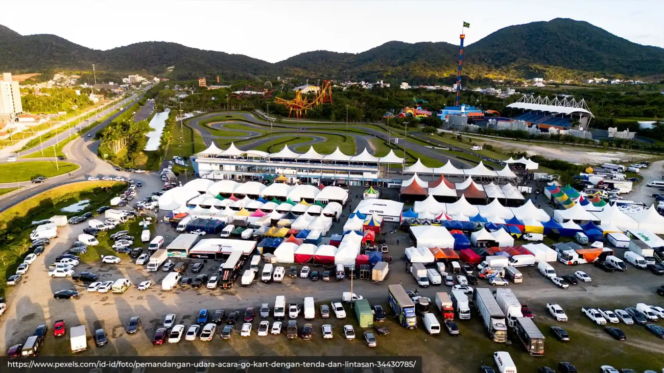 jasa pembuatan alat promosi outdoor posm custom event pameran festival Ceres Display Art Indonesia