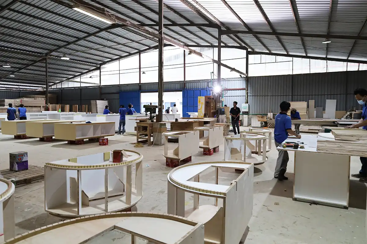 pabrik produsen pembuatan display showcase toko retail custom pabrik Ceres Display Art Indonesia